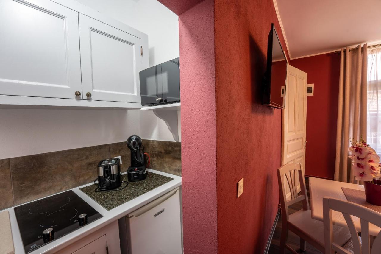 Central Park Apartment Сигишоара Екстериор снимка