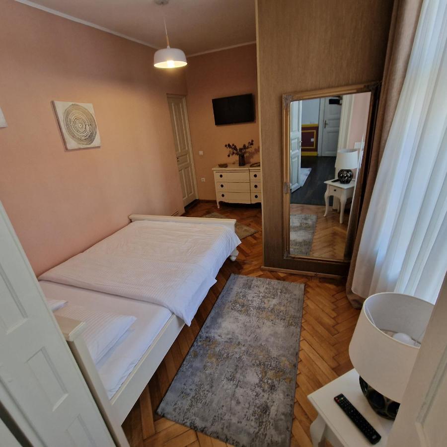Central Park Apartment Сигишоара Екстериор снимка